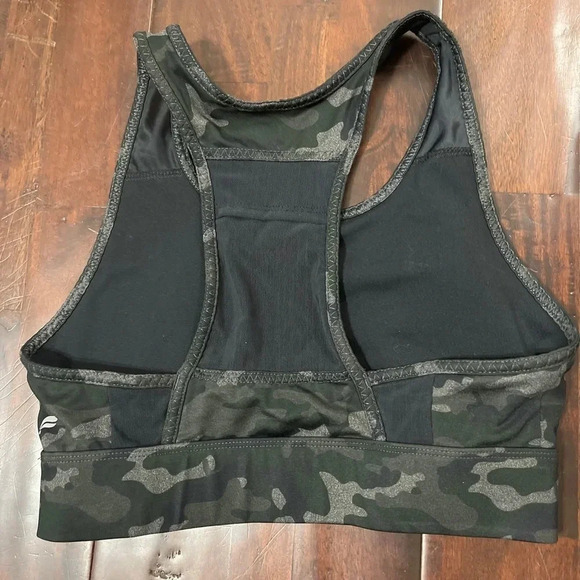 Fabletics‎ sports Bra Size Medium Camo - Picture 2 of 3